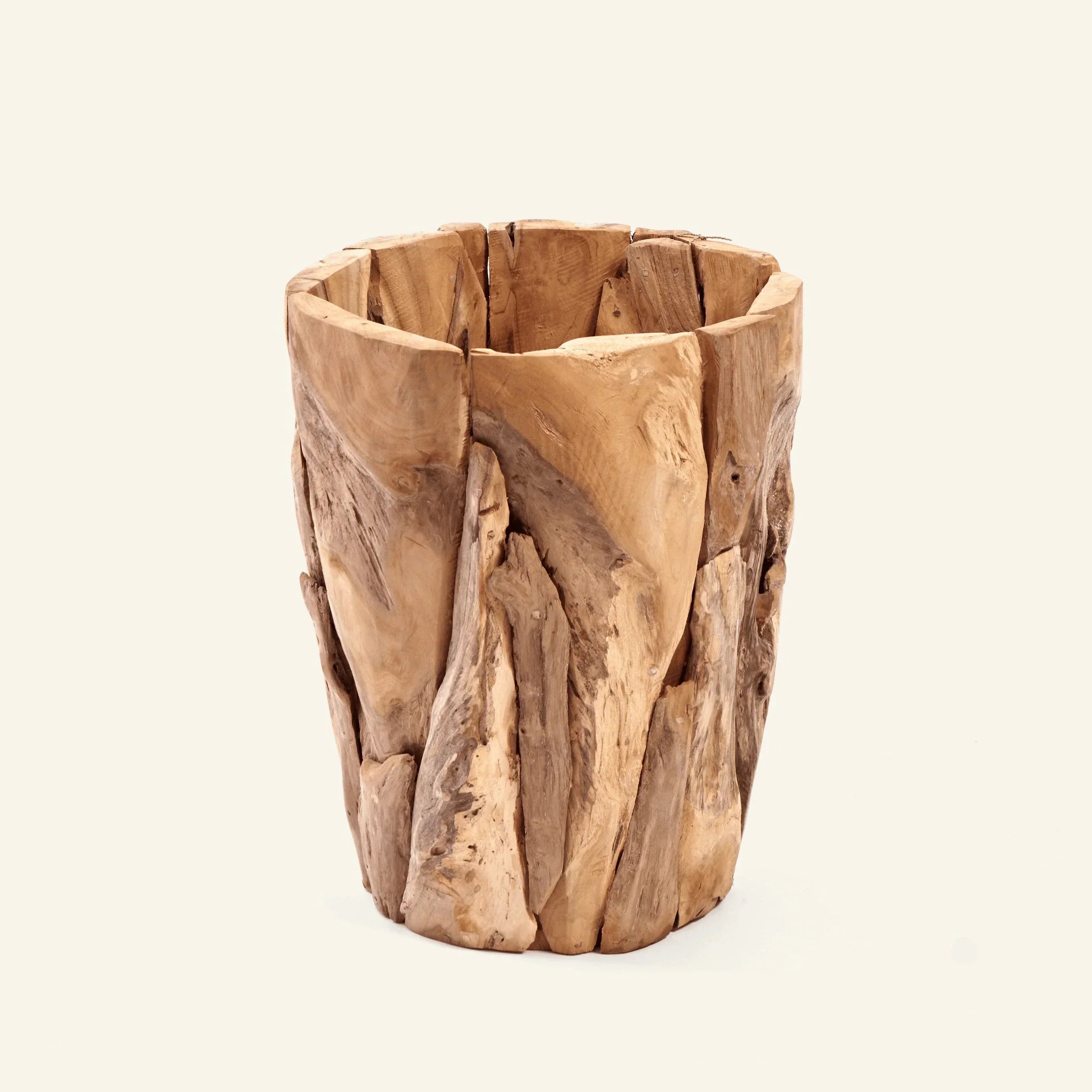 Pot in recycled teak offcuts