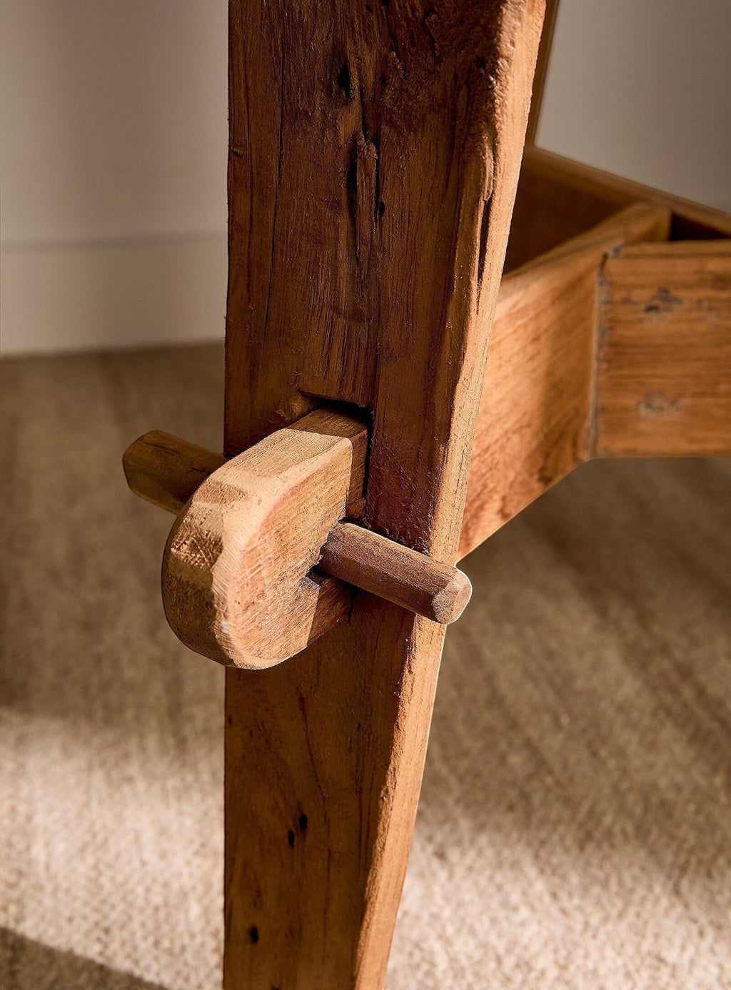 Rembrandt side table in recycled teak