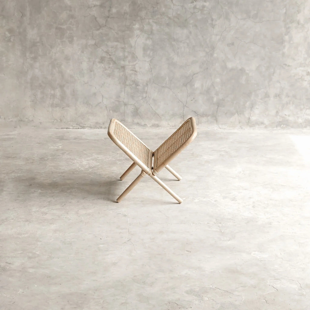 Ozone Magazine Rack