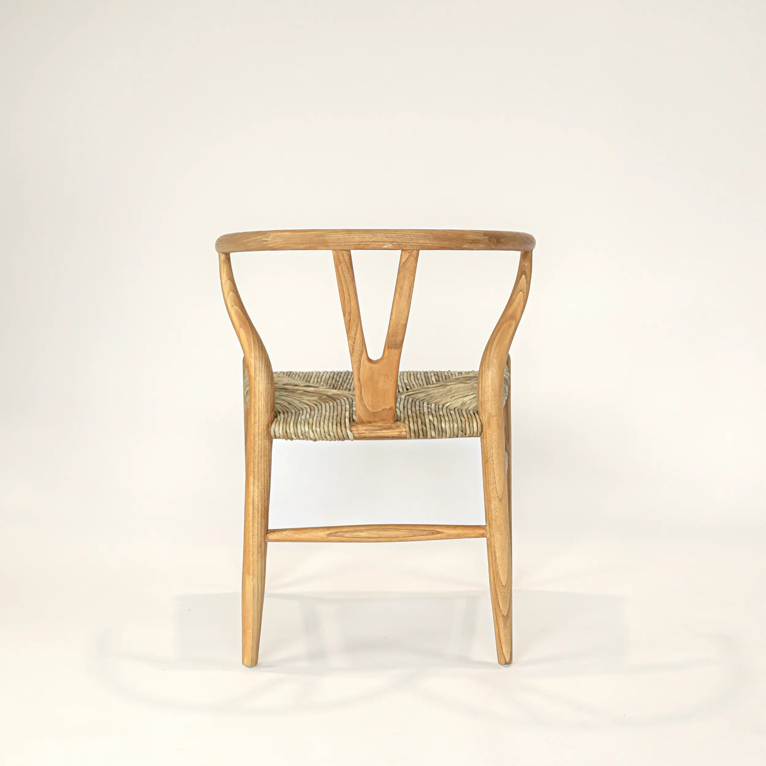 Wishbone chair in teak and banana bark