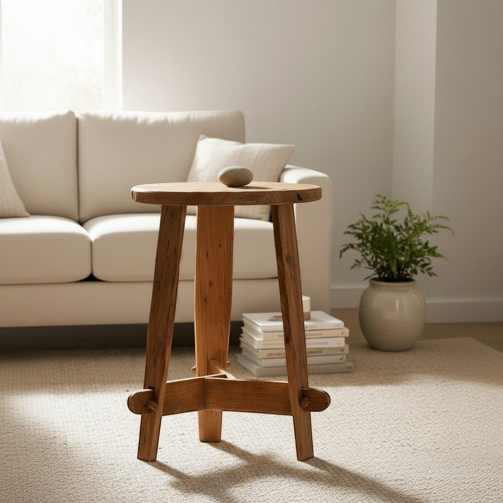 Rembrandt side table in recycled teak
