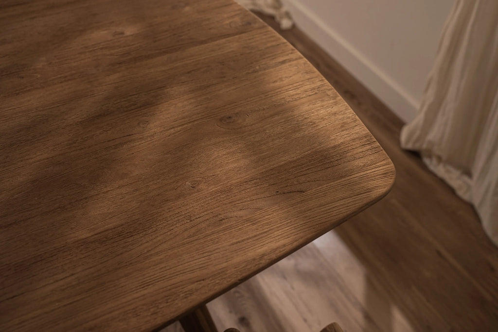 Kupu-Kupu Ellipse Dining Table | dBodhi